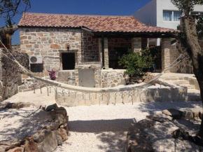 Stone house, Croatia, Drvenik Mali